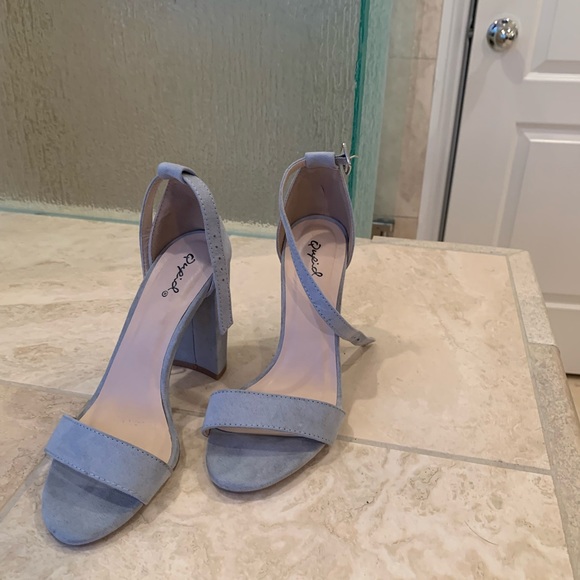 Quipid block heel ankle strap pump sandals light blue - Picture 2 of 8